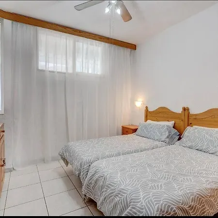 Altamira Beachfront Apartment, Costa Adeje * أذيخي